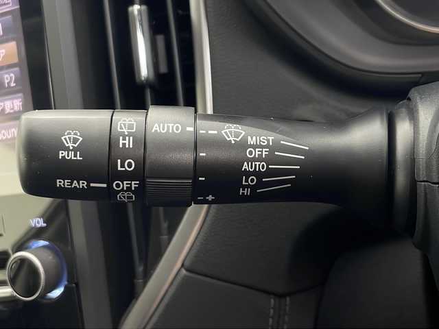 スバル インプレッサ Ｇ４ 2．0i－S アイサイト 秋田県 2018(平30)年 3万km クリスタルホワイトP 純正ナビ【AM/FM/BT/CD/DVD】 /フルセグTV /バックカメラ/ ETC2.0 /横滑り防止装置　/レーンキープアシスト /衝突被害軽減システム /クルーズコントロール /パドルシフト /前席シートヒーター /前席パワーシート/自動パーキングブレーキ/ヒルディセントコントロール/USBポート/オートエアコン/オートライト/ステアリングリモコン/プッシュスタート/スマートキー/スペアキー有/アイドリングストップ/クリアランスソナー/ライトレベライザー/革巻きステアリング/ 純正AW/フォグライト