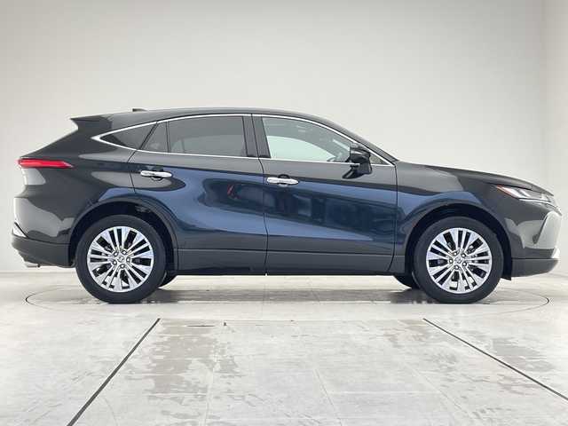 トヨタ ハリアー Z 愛知県 2023(令5)年 2万km プレシャスブラックパール トヨタセーフティセンス/純正12.3型ディスプレイオーディオナビ/プレミアムサウンドＪＢＬ/調光パノラマルーフ/ハーフレザーシート/レーダークルーズコントロール/フルセグ/Bluetooth/バックカメラ/電動リアゲート/パワーシート/ヘッドアップディスプレイ/純正アルミホイール/ETC2.0/ブラインドスポットモニター/LEDヘッドライト/インテリジェントミラー/レーンキープアシスト/オートマチックハイビーム/ドライブレコーダー/ステアリングスイッチ/スマートキー/プッシュスタート