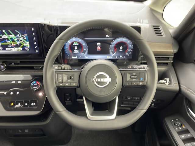 日産 セレナ e－パワー ハイウェイスター V 熊本県 2025(令7)年 0.1千km プリズムホワイト 純正12.3型ナビ（ＴＶフルセグ，ＢＴ）/純正後席モニター　/アラウンドビューモニター　/エマージェンシーブレーキ　/車線逸脱警報　/コーナーセンサー　/プロパイロット　/両側電動パワースライドドア/インテリジェントルームミラー　/ビルトインETC2.0　/純正アルミホイール１６インチ　/純正LEDヘッドライト/オートライト/HDMI　/USB/スマートキー/スペアキー