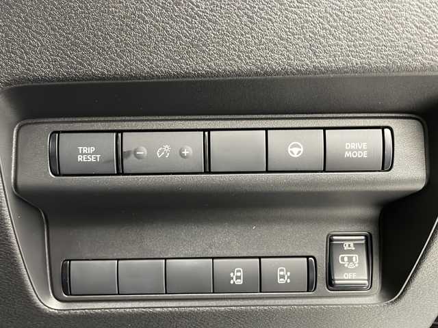 日産 セレナ e－パワー ハイウェイスター V 熊本県 2025(令7)年 0.1千km プリズムホワイト 純正12.3型ナビ（ＴＶフルセグ，ＢＴ）/純正後席モニター　/アラウンドビューモニター　/エマージェンシーブレーキ　/車線逸脱警報　/コーナーセンサー　/プロパイロット　/両側電動パワースライドドア/インテリジェントルームミラー　/ビルトインETC2.0　/純正アルミホイール１６インチ　/純正LEDヘッドライト/オートライト/HDMI　/USB/スマートキー/スペアキー