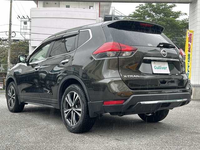日産 エクストレイル 20X 沖縄県 2017(平29)年 7.1万km チタニウムカーキ 純正ナビ/（ＡＭ／ＦＭ／ＣＤ／ＤＶＤ／ＢＴ）　/フルセグＴＶ　/衝突軽減装置　/全方位カメラ　　/ＥＴＣ　/ドライブレコーダー　/横滑り防止機能 /コーナーセンサー/純正フロアマット/純正アルミホイール