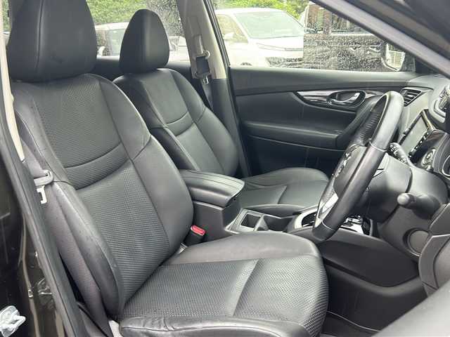 日産 エクストレイル 20X 沖縄県 2017(平29)年 7.1万km チタニウムカーキ 純正ナビ/（ＡＭ／ＦＭ／ＣＤ／ＤＶＤ／ＢＴ）　/フルセグＴＶ　/衝突軽減装置　/全方位カメラ　　/ＥＴＣ　/ドライブレコーダー　/横滑り防止機能 /コーナーセンサー/純正フロアマット/純正アルミホイール