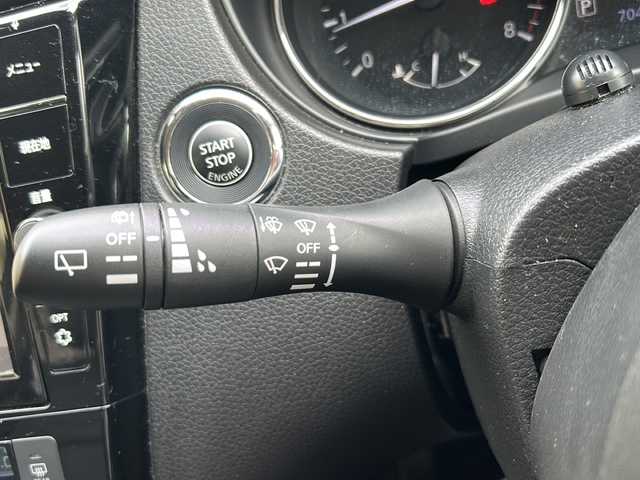 日産 エクストレイル 20X 沖縄県 2017(平29)年 7.1万km チタニウムカーキ 純正ナビ/（ＡＭ／ＦＭ／ＣＤ／ＤＶＤ／ＢＴ）　/フルセグＴＶ　/衝突軽減装置　/全方位カメラ　　/ＥＴＣ　/ドライブレコーダー　/横滑り防止機能 /コーナーセンサー/純正フロアマット/純正アルミホイール