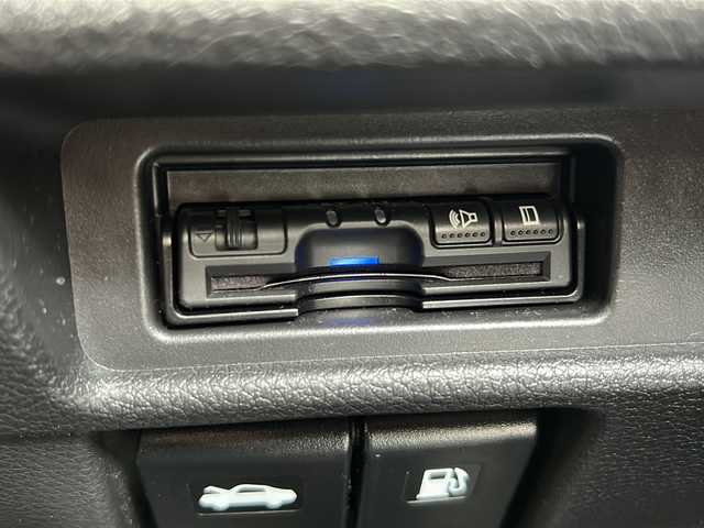 日産 エクストレイル 20X 沖縄県 2017(平29)年 7.1万km チタニウムカーキ 純正ナビ/（ＡＭ／ＦＭ／ＣＤ／ＤＶＤ／ＢＴ）　/フルセグＴＶ　/衝突軽減装置　/全方位カメラ　　/ＥＴＣ　/ドライブレコーダー　/横滑り防止機能 /コーナーセンサー/純正フロアマット/純正アルミホイール