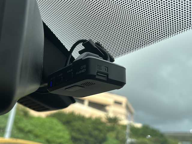 日産 エクストレイル 20X 沖縄県 2017(平29)年 7.1万km チタニウムカーキ 純正ナビ/（ＡＭ／ＦＭ／ＣＤ／ＤＶＤ／ＢＴ）　/フルセグＴＶ　/衝突軽減装置　/全方位カメラ　　/ＥＴＣ　/ドライブレコーダー　/横滑り防止機能 /コーナーセンサー/純正フロアマット/純正アルミホイール