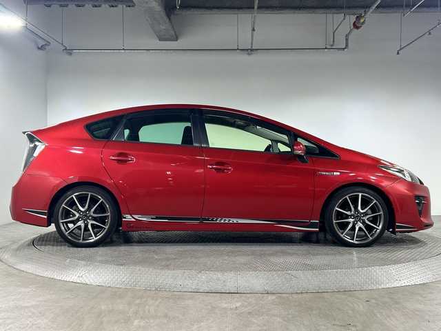 トヨタ プリウス S ツーリングセレ G’s 神奈川県 2014(平26)年 6万km レッドマイカメタリック 純正SDナビゲーション【NSZN-W64T】/フルセグ　Bluetooth　CD DVD　SD/バックカメラ/純正ビルトインETC/革巻きステアリング/ステアリングスイッチ/プッシュスタート/スマートキー/純正18インチアルミホイール/電格ウインカーミラー/HIDヘッドランプ/フロントフォグランプ/LEDイルミネーションビーム/リアコンビネーションランプ/Gsエンブレム