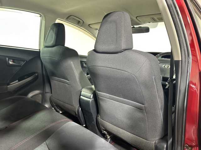 トヨタ プリウス S ツーリングセレ G’s 神奈川県 2014(平26)年 6万km レッドマイカメタリック 純正SDナビゲーション【NSZN-W64T】/フルセグ　Bluetooth　CD DVD　SD/バックカメラ/純正ビルトインETC/革巻きステアリング/ステアリングスイッチ/プッシュスタート/スマートキー/純正18インチアルミホイール/電格ウインカーミラー/HIDヘッドランプ/フロントフォグランプ/LEDイルミネーションビーム/リアコンビネーションランプ/Gsエンブレム