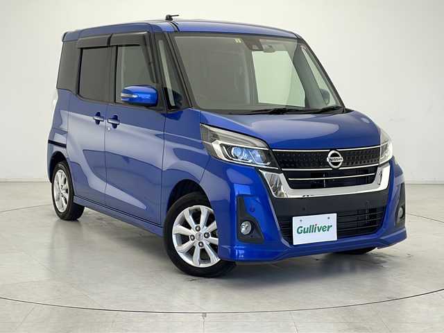 日産 デイズ ルークス HWS X Vセレクション 千葉県 2019(令1)年 3.9万km オーシャンブルーP 禁煙車/純正ナビ/Bluetooth CD DVD フルセグ AUX/全方位モニター/片側パワスラ/ＬＥＤヘッドライト/純正フロアマット/純正１４インチＡＷ/純正ドアバイザー/ドライブレコーダー/プッシュスタート/スマートキー/ステアリングスイッチ/ウィンカーミラー/フォグランプ/後席サンシェード/ベンチシート/レーンキープアシスト/オートハイビーム/衝突被害軽減システム/コーナーセンサー/アイドリングストップ