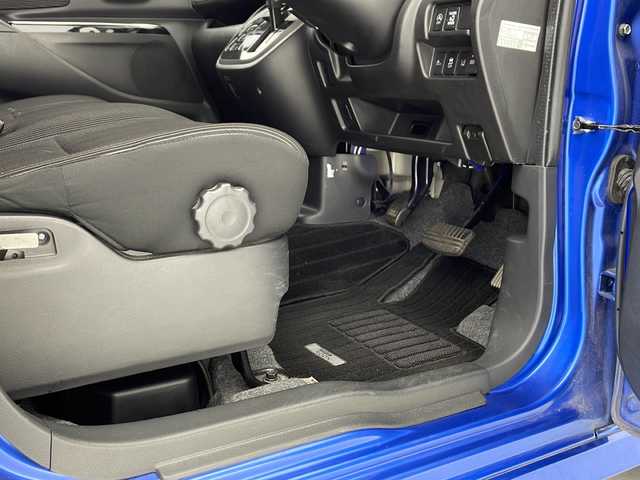 日産 デイズ ルークス HWS X Vセレクション 千葉県 2019(令1)年 3.9万km オーシャンブルーP 禁煙車/純正ナビ/Bluetooth CD DVD フルセグ AUX/全方位モニター/片側パワスラ/ＬＥＤヘッドライト/純正フロアマット/純正１４インチＡＷ/純正ドアバイザー/ドライブレコーダー/プッシュスタート/スマートキー/ステアリングスイッチ/ウィンカーミラー/フォグランプ/後席サンシェード/ベンチシート/レーンキープアシスト/オートハイビーム/衝突被害軽減システム/コーナーセンサー/アイドリングストップ