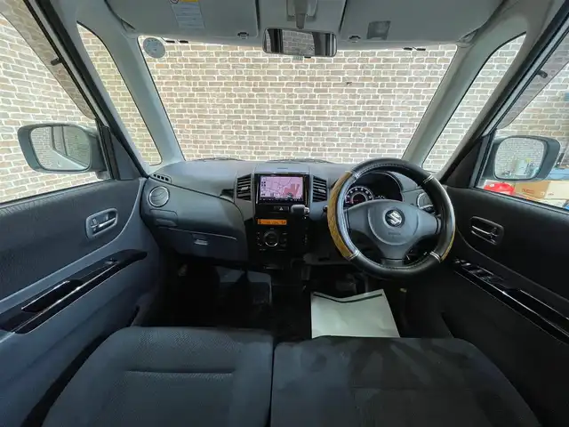 スズキ パレット ＳＷ XS 道東・釧路十勝 2010(平22)年 6.9万km パールホワイト ４WD/シートヒーター/片側パワースライドドア/社外ナビ（CD DVD AMFM）/HIDヘッドライト/ETC/エンジンスターター/純正１４インチアルミホイール/オートライト/オートエアコン/フォグランプ/ドアミラーウインカー/ドアバイザー/ベンチシート