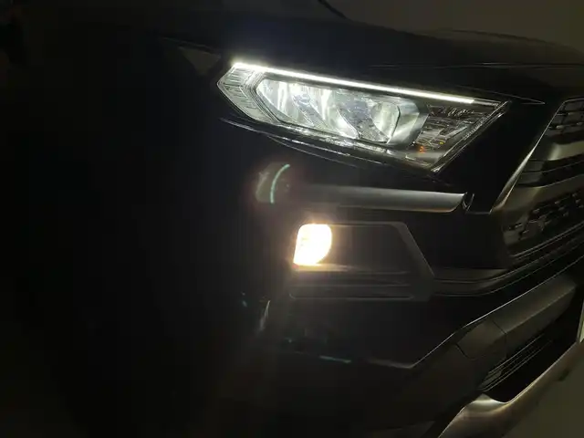 トヨタ ＲＡＶ４ アドベンチャー オフロードPKG 群馬県 2021(令3)年 3.9万km プレシャスブラックパール リヤクロストラフィックオートブレーキ/ブラインドスポットモニター/ステアリングヒーター/快適温熱シート/シートベンチレーション(運転席・助手席)/ハンズフリーパワーバックドア/アクセサリーコンセント(AC100V/100W)/寒冷地仕様/TRDマッドガード/=========＝/純正9インチディスプレイオーディオ(ナビ機能付)/AM/FM/USB/Miracast/BT/フルセグ/パノラミックビューモニター/ビルトインETC2.0/ドライブレコーダー(TZ-D205W)/トヨタセーフティセンス/・プリクラッシュセーフティ/・レーントレーシングアシスト/・レーダークルーズコントロール/・オートマチックハイビーム/・ロードサインアシスト/インテリジェントクリアランスソナー/LEDヘッドライト/スマートキー/プッシュスタート