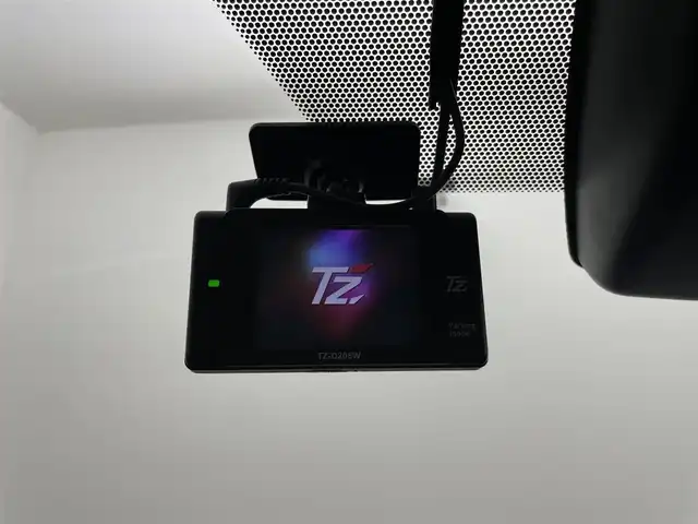 トヨタ ＲＡＶ４ アドベンチャー オフロードPKG 群馬県 2021(令3)年 3.9万km プレシャスブラックパール リヤクロストラフィックオートブレーキ/ブラインドスポットモニター/ステアリングヒーター/快適温熱シート/シートベンチレーション(運転席・助手席)/ハンズフリーパワーバックドア/アクセサリーコンセント(AC100V/100W)/寒冷地仕様/TRDマッドガード/=========＝/純正9インチディスプレイオーディオ(ナビ機能付)/AM/FM/USB/Miracast/BT/フルセグ/パノラミックビューモニター/ビルトインETC2.0/ドライブレコーダー(TZ-D205W)/トヨタセーフティセンス/・プリクラッシュセーフティ/・レーントレーシングアシスト/・レーダークルーズコントロール/・オートマチックハイビーム/・ロードサインアシスト/インテリジェントクリアランスソナー/LEDヘッドライト/スマートキー/プッシュスタート