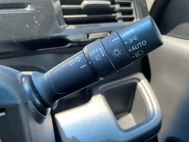 ホンダ ステップワゴン スパーダ ホンダセンシング 香川県 2019(平31)年 0.9万km プレミアムスパークルブラックパール 登録時走行距離：8922km/メーカー純正10型ナビ/　CD DVD BT フルセグTV/バックカメラ/純正11.6型フリップダウンモニター/両側パワースライドドア/衝突被害軽減装置/レーンキープアシスト/レーダークルーズコントロール/横滑り防止装置/アイドリングストップ/LEDヘッドライト/オートライト/フォグランプ/ロールサンシェード/革巻きステアリング/ステアリングスイッチ/パドルシフト/プッシュスタート/スマートキー/スペアキー