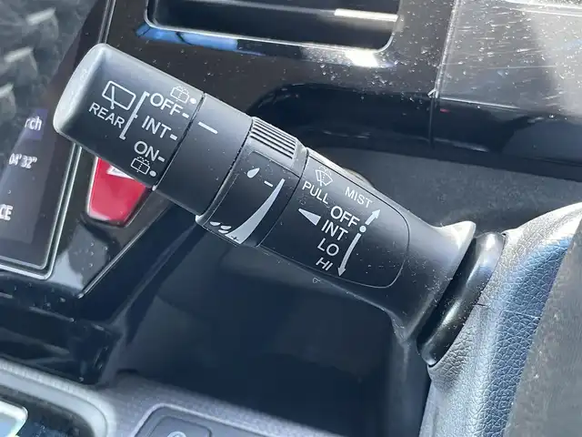 ホンダ ステップワゴン スパーダ ホンダセンシング 香川県 2019(平31)年 0.9万km プレミアムスパークルブラックパール 登録時走行距離：8922km/メーカー純正10型ナビ/　CD DVD BT フルセグTV/バックカメラ/純正11.6型フリップダウンモニター/両側パワースライドドア/衝突被害軽減装置/レーンキープアシスト/レーダークルーズコントロール/横滑り防止装置/アイドリングストップ/LEDヘッドライト/オートライト/フォグランプ/ロールサンシェード/革巻きステアリング/ステアリングスイッチ/パドルシフト/プッシュスタート/スマートキー/スペアキー
