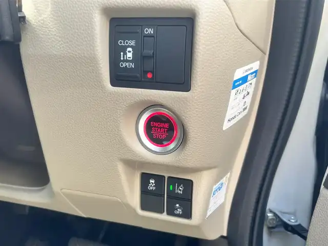 ホンダ Ｎ ＢＯＸ G L ホンダセンシング 島根県 2020(令2)年 3.3万km プラチナホワイトパール 純正メモリナビ　/フルセグＴＶ　/ＤＶＤ再生　/Ｂｌｕｅｔｏｏｔｈ接続　/バックカメラ　/ＥＴＣ　/片側パワースライドドア　/アダプティブクルーズコントロール　/衝突軽減ブレーキ　/アイドリングストップ/レーンキープアシスト/後方コーナーセンサー　/前席シートヒーター　/スマートキー　/プッシュスタート/純正ＬＥＤヘッドライト/純正フロアマット