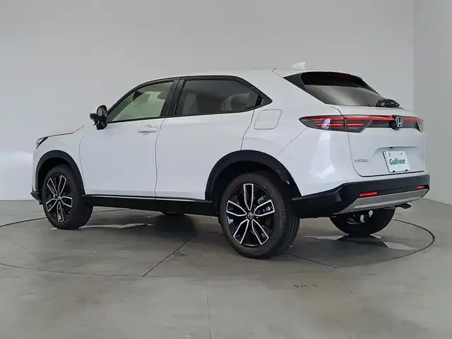 ホンダ ヴェゼル ハイブリッド e:HEV Z 愛知県 2025(令7)年 0.1千km プラチナホワイトパール ホンダセンシング/衝突被害軽減システム/クルーズコントロール/横滑り防止装置/コーナーセンサー/レーンキープアシスト/ブラインドスポットモニター/オートライト/オートマチックハイビーム/ワイヤレス充電器/純正9インチナビ/Apple CarPlay/Android Auto/Bluetooth/バックカメラ　/フルセグTV/LEDヘッドライト/LEDフォグランプ/電動リアゲート/シートヒーター/ステアリングヒーター/フルフラットシート/チップアップシート/ETC2.0/純正AW/スマートキー/スペアキー