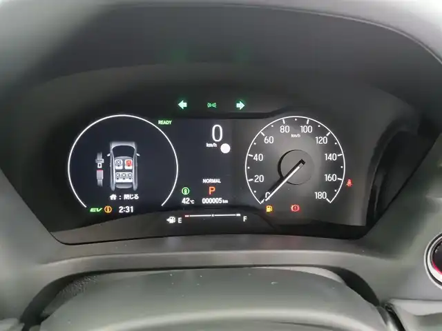 ホンダ ヴェゼル ハイブリッド e:HEV Z 愛知県 2025(令7)年 0.1千km プラチナホワイトパール ホンダセンシング/衝突被害軽減システム/クルーズコントロール/横滑り防止装置/コーナーセンサー/レーンキープアシスト/ブラインドスポットモニター/オートライト/オートマチックハイビーム/ワイヤレス充電器/純正9インチナビ/Apple CarPlay/Android Auto/Bluetooth/バックカメラ　/フルセグTV/LEDヘッドライト/LEDフォグランプ/電動リアゲート/シートヒーター/ステアリングヒーター/フルフラットシート/チップアップシート/ETC2.0/純正AW/スマートキー/スペアキー