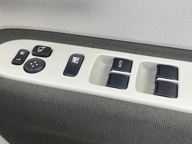 スズキ ラパン ＬＣ X 群馬県 2023(令5)年 1.3万km ソフトベージュメタリック 衝突被害軽減ブレーキ　社外７インチディスプレイオーディオ　バックカメラ　ＬＥＤライト　ハーフレザーシート　シートヒーター　純正１４インチＡＷ　ステアリングリモコン　スマートキー　プッシュスタート　禁煙