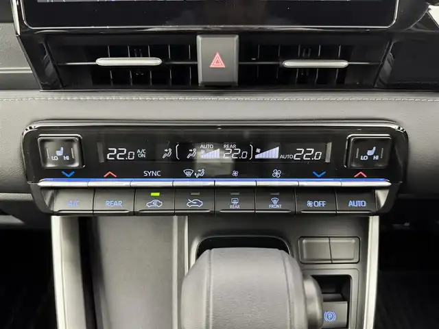 トヨタ ノア ハイブリッド S－Z 埼玉県 2025(令7)年 0.1千km アティチュードブラックマイカ 純正10.5インチディスプレイオーディオ/ CD DVD フルセグTV Bluetooth /バックカメラ/純正13.2インチフリップダウンモニター/プリクラッシュセーフティ/レーンディパーチャーアラート/レーダークルーズコントロール/ヘッドアップディスプレイ/デジタルインナーミラー/両側パワースライドドア/シートヒーター/LEDオートライト/ETC2.0