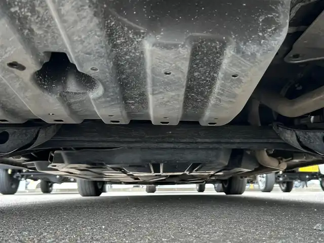 ホンダ フリード G 宮城県 2023(令5)年 5.3万km クリスタルブラックパール Sパッケージ/・LEDヘッドランプ＋アクティブコーナリングランプ/・15インチアルミホイール/・革巻きステアリング/・SRSエアバッグ（サイド/カーテン）/・ブラックウォールナット木目調インパネ加飾/・ブラックプライムスムース（合皮）/ダイヤ柄ファブリックコンビシート/・シートバックアッパーポケット（運転席/助手席）/＝＝＝/ホンダセンシング/・衝突軽減ブレーキ/・歩行者事故低減ステアリング/・アダプティブクルーズコントロール/・車線維持支援システム/・路外逸脱抑制機能/・誤発進抑制機能（前方/後方）/・先行車発進お知らせ機能/・標識認識機能/・マルチインフォメーションディスプレイ/純正ナビ（VXM-234VFi）/・CD/DVD/・Bluetooth/・フルセグTV/バックカメラ/ビルトインETC/ドライブレコーダー/コンフォートビューパッケージ/両側パワースライドドア/シートヒーター/革巻きステアリング/ステアリングスイッチ/オートライト/スマートキー＆プッシュスタート/電動格納ミラー/フロアマット/ドアバイザー
