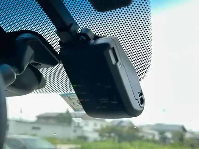 ホンダ フリード G 宮城県 2023(令5)年 5.3万km クリスタルブラックパール Sパッケージ/・LEDヘッドランプ＋アクティブコーナリングランプ/・15インチアルミホイール/・革巻きステアリング/・SRSエアバッグ（サイド/カーテン）/・ブラックウォールナット木目調インパネ加飾/・ブラックプライムスムース（合皮）/ダイヤ柄ファブリックコンビシート/・シートバックアッパーポケット（運転席/助手席）/＝＝＝/ホンダセンシング/・衝突軽減ブレーキ/・歩行者事故低減ステアリング/・アダプティブクルーズコントロール/・車線維持支援システム/・路外逸脱抑制機能/・誤発進抑制機能（前方/後方）/・先行車発進お知らせ機能/・標識認識機能/・マルチインフォメーションディスプレイ/純正ナビ（VXM-234VFi）/・CD/DVD/・Bluetooth/・フルセグTV/バックカメラ/ビルトインETC/ドライブレコーダー/コンフォートビューパッケージ/両側パワースライドドア/シートヒーター/革巻きステアリング/ステアリングスイッチ/オートライト/スマートキー＆プッシュスタート/電動格納ミラー/フロアマット/ドアバイザー