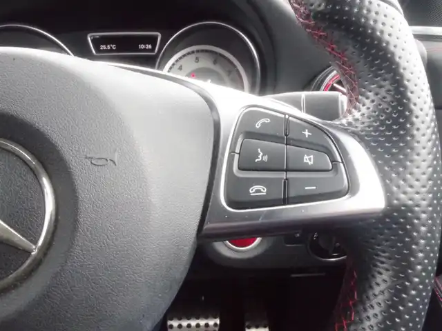 メルセデス・ベンツ ＣＬＡ２５０ Sブレイク　シュポルト4MATIC 岩手県 2016(平28)年 4.7万km カルサイトホワイト レーダーセーフティ/純正HDDナビ/フルセグTV/バックカメラ/パークトロニック/キーレスゴー /サンルーフ/ハーマンカードン /DSRC/360°ドラレコ /黒革シート/パワーシート/シートヒーター/Pバックドア/キセノンライト
