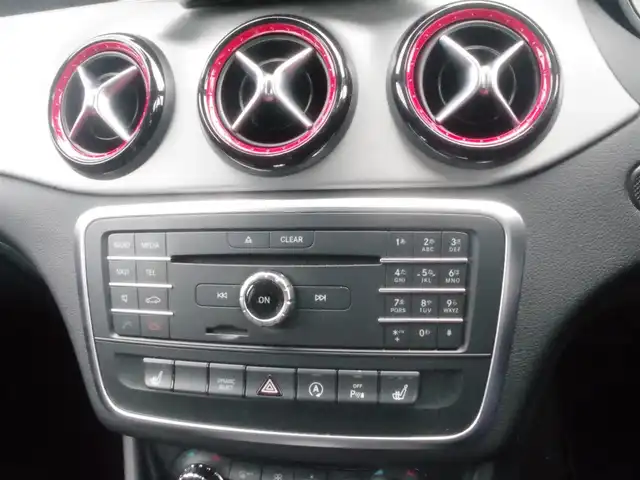 メルセデス・ベンツ ＣＬＡ２５０ Sブレイク　シュポルト4MATIC 岩手県 2016(平28)年 4.7万km カルサイトホワイト レーダーセーフティ/純正HDDナビ/フルセグTV/バックカメラ/パークトロニック/キーレスゴー /サンルーフ/ハーマンカードン /DSRC/360°ドラレコ /黒革シート/パワーシート/シートヒーター/Pバックドア/キセノンライト