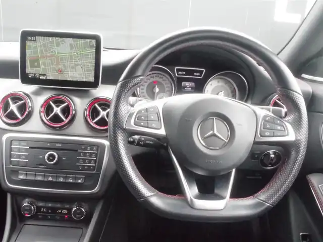 メルセデス・ベンツ ＣＬＡ２５０ Sブレイク　シュポルト4MATIC 岩手県 2016(平28)年 4.7万km カルサイトホワイト レーダーセーフティ/純正HDDナビ/フルセグTV/バックカメラ/パークトロニック/キーレスゴー /サンルーフ/ハーマンカードン /DSRC/360°ドラレコ /黒革シート/パワーシート/シートヒーター/Pバックドア/キセノンライト