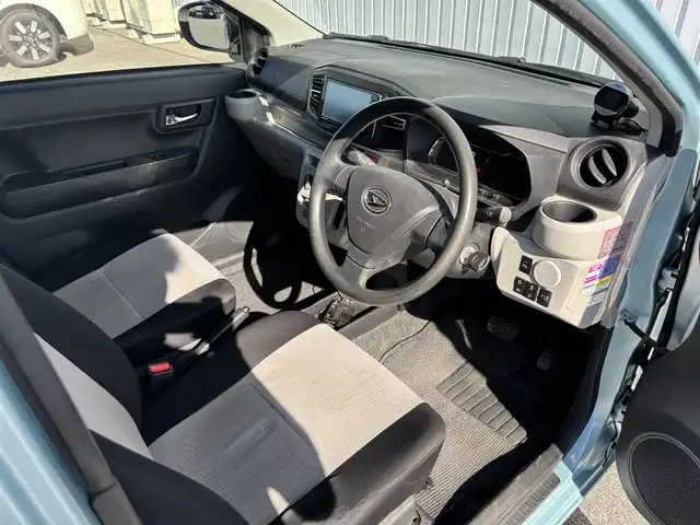 ダイハツ ミラ イース X SAⅢ 滋賀県 2017(平29)年 9.1万km スカイブルーメタリック 社外ナビ/・Bluetooth/フルセグ/・CD/DVD/バックカメラ/ETC/スマートアシスト/・先行車発進お知らせ/・誤発進抑制制御機能/・車線逸脱警報機能/・オートハイビーム/アイドリングストップ/LEDオートライト/リモコンキー