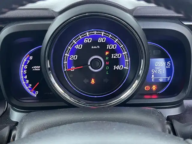 ホンダ Ｎ ＯＮＥ プレミアム Lパッケージ 高知県 2013(平25)年 9.6万km プレミアムイエローパールⅡ スマートキー/Bluetooth接続/プッシュスタート/バックカメラ/AM/FM/純正フロアマット/純正14インチアルミホイール/横滑り防止装置/盗難防止装置/オートライト/運転席＋助手席＋サイドエアバッグ/カーテンエアバッグ/ウッドパネル/本革巻きステアリング/AAC
