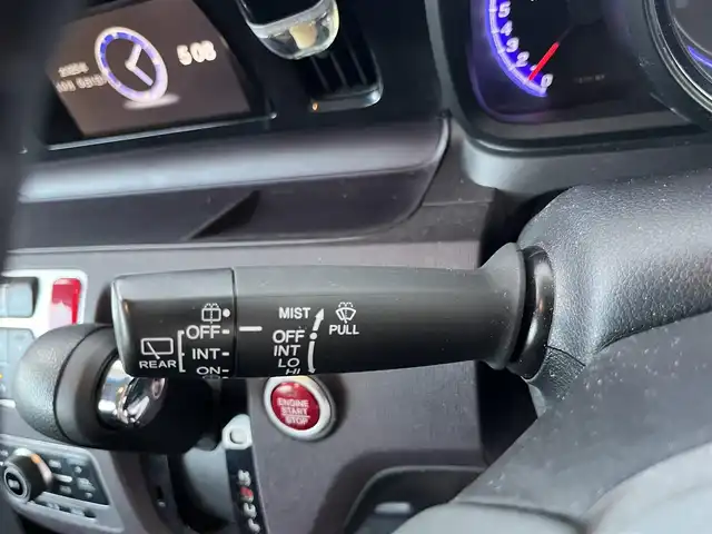 ホンダ Ｎ ＯＮＥ プレミアム Lパッケージ 高知県 2013(平25)年 9.6万km プレミアムイエローパールⅡ スマートキー/Bluetooth接続/プッシュスタート/バックカメラ/AM/FM/純正フロアマット/純正14インチアルミホイール/横滑り防止装置/盗難防止装置/オートライト/運転席＋助手席＋サイドエアバッグ/カーテンエアバッグ/ウッドパネル/本革巻きステアリング/AAC