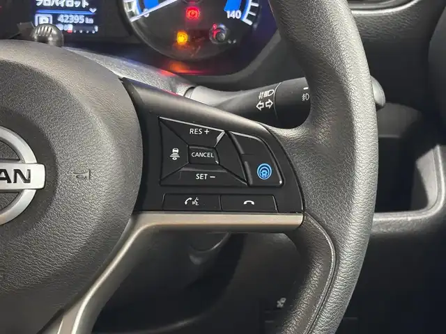 日産 ルークス HWS X プロパイロットED 三重県 2020(令2)年 4.3万km スパークリングレッド/ブラック S-HYBRID/FF/インパネCVT/純正 9インチナビ MM320D-L/（iPod/SD/FM/AM/TV/USB/Bluetooth/CD/DVD/MUSIC STOCKER/ドラレコ/AUX）/アラウンドビューモニター/両側ハンズフリーオートスライドドア/ドライブレコーダー 前方/ビルトイン ETC/安全/●インテリジェントエマージェンシーブレーキ/●車線逸脱警報（LDW）/●車線逸脱防止支援（インテリジェントLI）/●ふらつき警報（インテリジェントDA）/●プロパイロット/●先行車発進お知らせ/●標識表示機能（最高速度・進入禁止）/●フロント＆バックソナー/など/装備/●【OP】快適パックA/・プラズマクラスター搭載リヤシーリングファン/・パーソナルテーブル/・カップホルダー/・USBソケット/・ロールサンシェード/・撥水加工シート/●オートエアコン/●電子パーキングブレーキ＆ブレーキホールド/●オートライト/●LEDヘッドライト＆フロントフォグライト/●ハイビームアシスト/●ステアリングスイッチ/●オートエアコン/●純正14inAW/●助手席肩口リクライニングレバー/●プッシュスタート/●インテリジェントキーx1/●保/取/など
