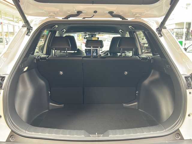 トヨタ カローラ クロス ハイブリッド Z 大阪府 2023(令5)年 1万km プラチナホワイトパールマイカ 純正ディスプレイオーディオ【AppleCarPay】/全周囲カメラ/運転席パワーシート/前席シートヒーター/レーダークルーズコントロール/プリクラッシュセーフティ/レーントレーシングアシスト/リアクロストラフィックアラート/電動リアゲート/ブラインドスポットモニター/電動パーキングブレーキ/ブレーキホールド/ETC