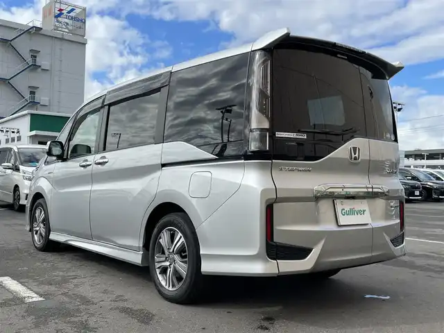 ホンダ ステップワゴン スパーダ eHEV G EXホンダS 東京都 2019(令1)年 7.6万km スーパープラチナメタリック Gathers純正ナビ/TV/CD/DVD/バックカメラ/衝突被害軽減ブレーキ/路外逸脱抑制/追従クルーズ/シートヒーター/両側パワースライドドア/ETC/ドライブレコーダー/スマートキー/純正アルミホイール