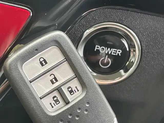 ホンダ ステップワゴン スパーダ eHEV G EXホンダS 東京都 2019(令1)年 7.6万km スーパープラチナメタリック Gathers純正ナビ/TV/CD/DVD/バックカメラ/衝突被害軽減ブレーキ/路外逸脱抑制/追従クルーズ/シートヒーター/両側パワースライドドア/ETC/ドライブレコーダー/スマートキー/純正アルミホイール