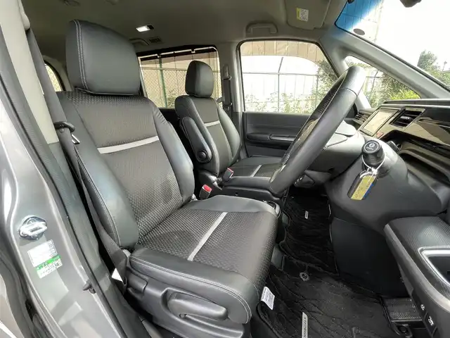 ホンダ ステップワゴン スパーダ eHEV G EXホンダS 東京都 2019(令1)年 7.6万km スーパープラチナメタリック Gathers純正ナビ/TV/CD/DVD/バックカメラ/衝突被害軽減ブレーキ/路外逸脱抑制/追従クルーズ/シートヒーター/両側パワースライドドア/ETC/ドライブレコーダー/スマートキー/純正アルミホイール