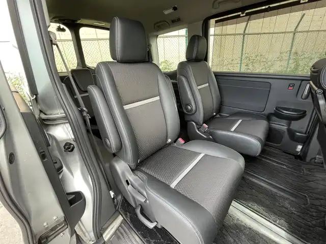 ホンダ ステップワゴン スパーダ eHEV G EXホンダS 東京都 2019(令1)年 7.6万km スーパープラチナメタリック Gathers純正ナビ/TV/CD/DVD/バックカメラ/衝突被害軽減ブレーキ/路外逸脱抑制/追従クルーズ/シートヒーター/両側パワースライドドア/ETC/ドライブレコーダー/スマートキー/純正アルミホイール