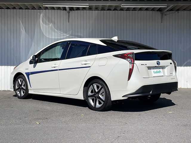 トヨタ プリウス A ツーリングセレクション 長野県 2016(平28)年 2.4万km ホワイトパールクリスタルシャイン ４WD/レザーシート/トヨタセーフティセンス/純正メモリナビフルセグTV/バックカメラ/ビルトETC/前後コーナーセンサー /純正17インチアルミ/保証書