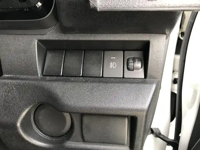 スズキ ジムニー XG 鳥取県 2020(令2)年 3.5万km スペリアホワイト ワンオーナー/４・W・D/ターボ車/5速MT/横滑り防止装置/ヒルディセントコントロール/トランスファーレバー/純正16インチアルミホイール/背面タイヤ/サイドアンダーミラー付きドアミラー/フォグライト/スペアキー