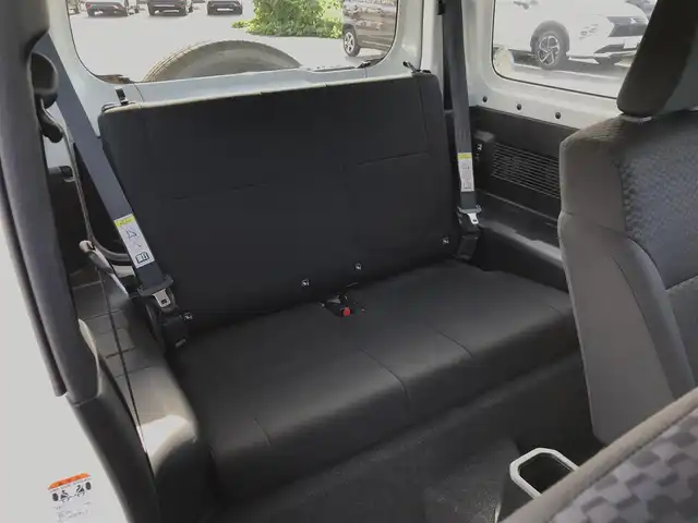 スズキ ジムニー XG 鳥取県 2020(令2)年 3.5万km スペリアホワイト ワンオーナー/４・W・D/ターボ車/5速MT/横滑り防止装置/ヒルディセントコントロール/トランスファーレバー/純正16インチアルミホイール/背面タイヤ/サイドアンダーミラー付きドアミラー/フォグライト/スペアキー