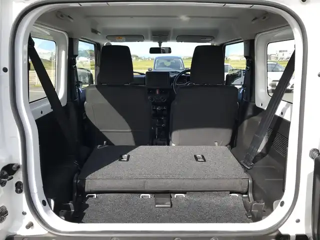 スズキ ジムニー XG 鳥取県 2020(令2)年 3.5万km スペリアホワイト ワンオーナー/４・W・D/ターボ車/5速MT/横滑り防止装置/ヒルディセントコントロール/トランスファーレバー/純正16インチアルミホイール/背面タイヤ/サイドアンダーミラー付きドアミラー/フォグライト/スペアキー