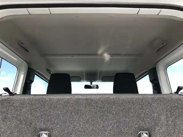 スズキ ジムニー XG 鳥取県 2020(令2)年 3.5万km スペリアホワイト ワンオーナー/４・W・D/ターボ車/5速MT/横滑り防止装置/ヒルディセントコントロール/トランスファーレバー/純正16インチアルミホイール/背面タイヤ/サイドアンダーミラー付きドアミラー/フォグライト/スペアキー