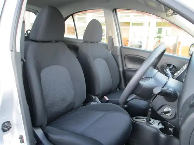 日産 マーチ 12S 千葉県 2011(平23)年 3.2万km ブリリアントシルバー 純正CDオーディオ/フロントリアコーナーセンサー/純正フロアマット/ドアバイザー/整備記録簿(H26/H28/H30/R2/R4/R6)