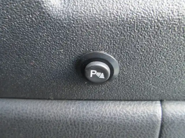 日産 マーチ 12S 千葉県 2011(平23)年 3.2万km ブリリアントシルバー 純正CDオーディオ/フロントリアコーナーセンサー/純正フロアマット/ドアバイザー/整備記録簿(H26/H28/H30/R2/R4/R6)