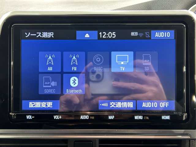 トヨタ シエンタ G 愛知県 2022(令4)年 1.2万km ホワイトパールクリスタルシャイン 純正９インチナビ　/（Bluetooth/フルセグTV/CD・DVD再生）/両側電動スライドドア　/衝突軽減ブレーキ　/ビルトインＥＴＣ２．０　/ＬＥＤヘッドライト　/バックカメラ　/コーナーセンサー　/前後ドライブレコーダー　/プッシュスタート　