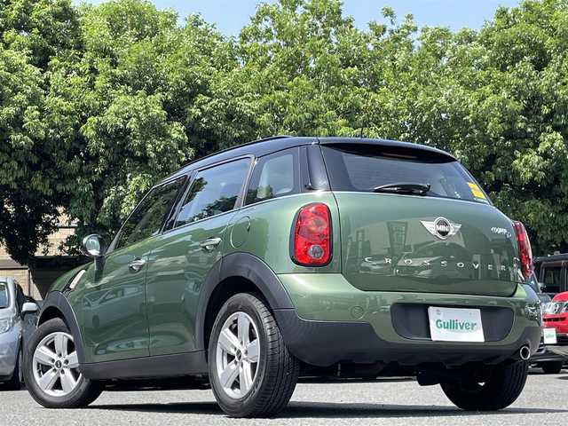 ＭＩＮＩ ミニ クロスオーバー クーパー D 東京都 2015(平27)年 5.1万km ジャングルグリーン ミントパッケージ/・HIDヘッドランプ/・LEDフロントフォグランプ/純正アルミホイール16インチ/ルーフレール/フロアマット/保証書/取扱説明書/スペアキー/ディーラー整備記録簿/H28/8 H30/8 R2/12 R4/11 R6/12