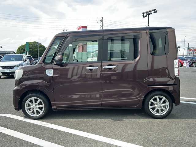 ダイハツ ウェイク L SA Ⅱ 岐阜県 2017(平29)年 5.7万km プラムブラウンクリスタルマイカ 登録時走行距離56803km/社外７型ＳＤナビ　/ドライブレコーダー　/衝突軽減システム　/盗難防止装置　/横滑り防止装置　/アイドリングストップ　/コーナーセンサー　/オートライト　/フォグランプ/両側パワースライド　/プッシュスタート　/スマートキー/純正14インチアルミホイール/純正フロアマット/ドアバイザー/Wエアバッグ