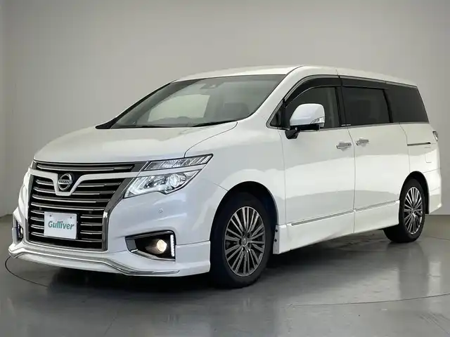 日産 エルグランド 250HWS S アーバンクロム 愛知県 2019(平31)年 7.2万km ブリリアントホワイトパール メーカーナビ　フルセグＴＶ　全方位カメラ　純正後席モニター　両側パワースライドドア　日産コネクトナビリアエンターテイメントシステムセット　エマージェンシーブレーキ　衝突軽減　コーナーセンサー　禁煙車