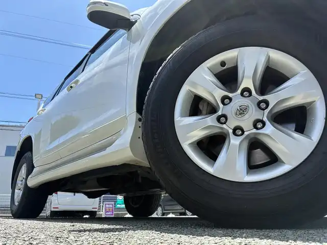 トヨタ ランドクルーザー プラド TX 熊本県 2010(平22)年 7.8万km ホワイトパールクリスタルシャイン 4WD/純正HDDナビ（NHZN-W60G)/【フルセグTV/CD/DVD/Bluetooth】/バックカメラ/革調シートカバー/ドライブレコーダー/オートライト/カーテンエアバック/横滑り防止装置/純正フロアマット/保証書/取扱説明書