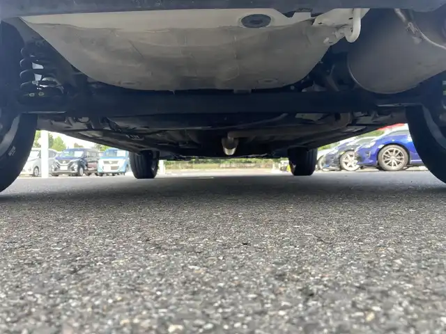 スズキ クロスビー HYBRID MZ 栃木県 2018(平30)年 8.9万km キャラバンアイボリーパールメタリック/ホワイト 2トーンルーフ デュアルセンサーブレーキサポート/社外8インチメモリナビ/フルセグTV/DVD/Bluetooth/バックカメラ/ETC/クルーズコントロール/ステアリングリモコン/シートヒーター/LEDヘッドライト/LEDフォグランプ/スマートキー×2/アイドリングストップ/コーナーセンサー/パドルシフト/純正16インチAW/取説